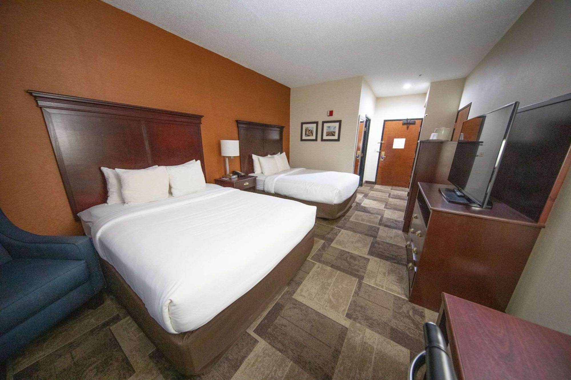 Comfort Inn & Suites Hutchinson Εξωτερικό φωτογραφία