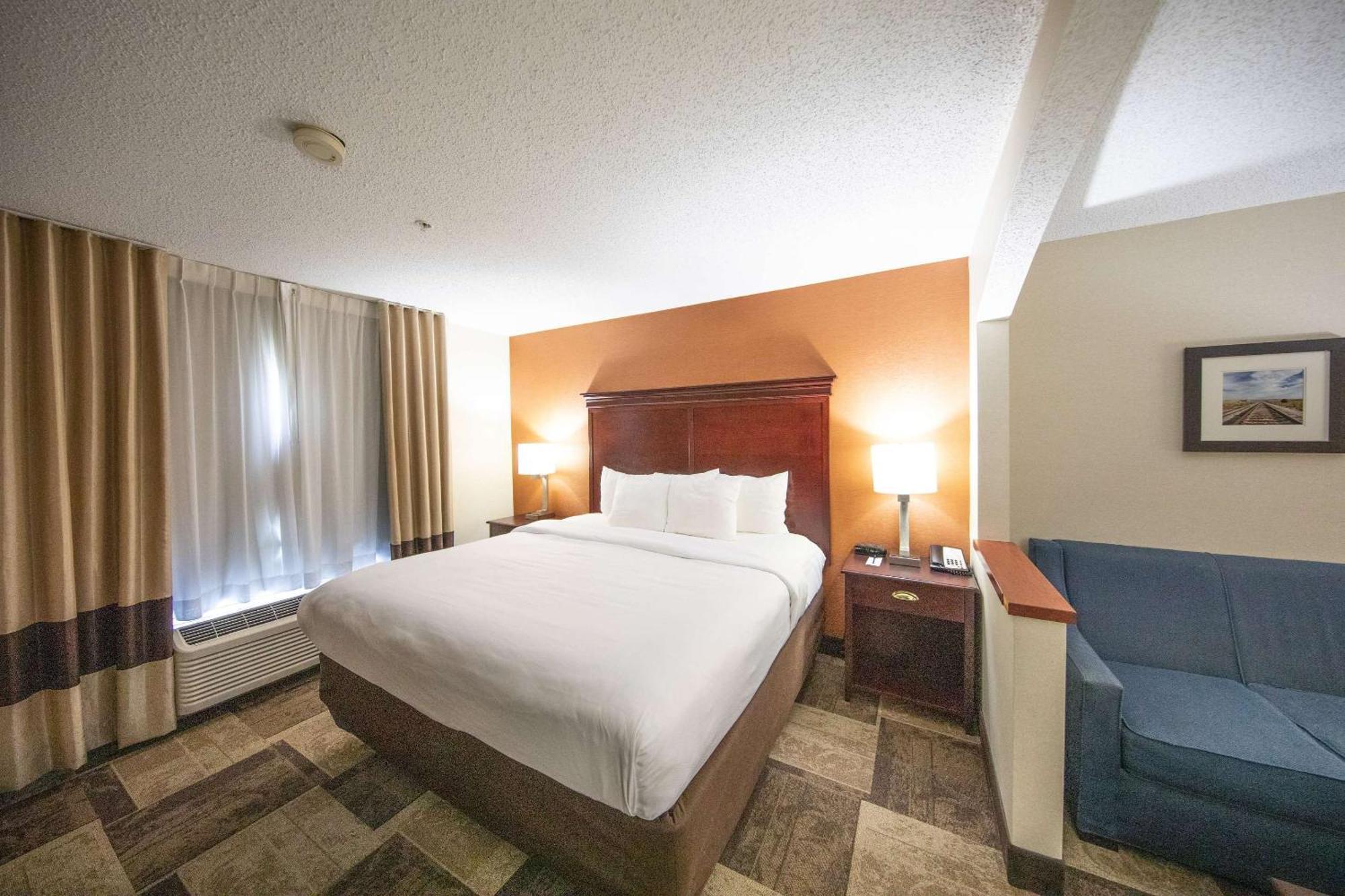 Comfort Inn & Suites Hutchinson Εξωτερικό φωτογραφία