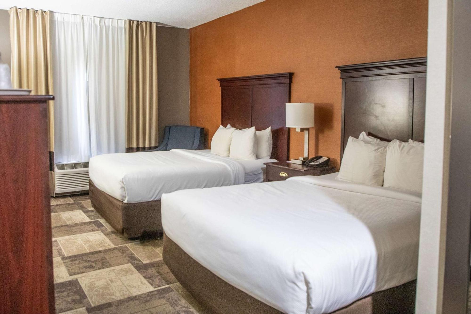 Comfort Inn & Suites Hutchinson Εξωτερικό φωτογραφία